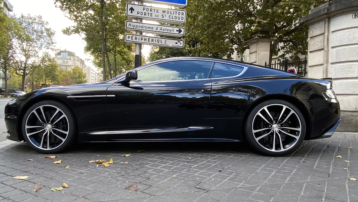 Aston Martin ASTON MARTIN DBS ULTIMATE